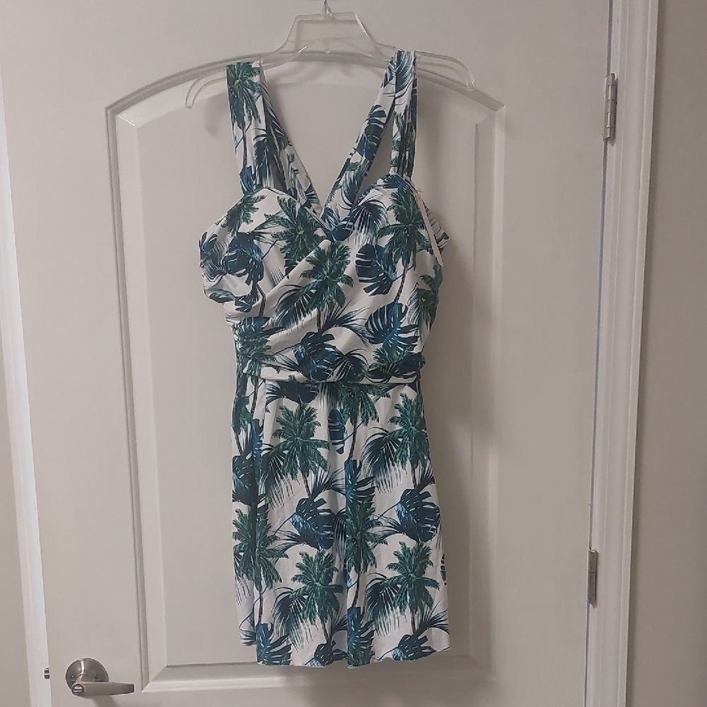 Cocopear White Green Floral Tropical Print Plus Size One Piece Swim Dress Sz 4X